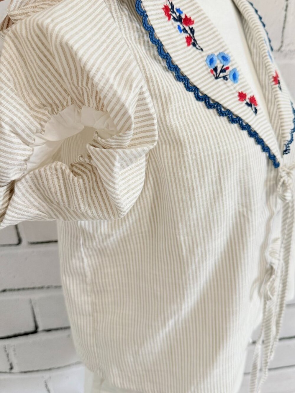 NWT Caroline Constas Embroidered Tie Front Puff Sleeve Top Size S - Picture 9 of 15